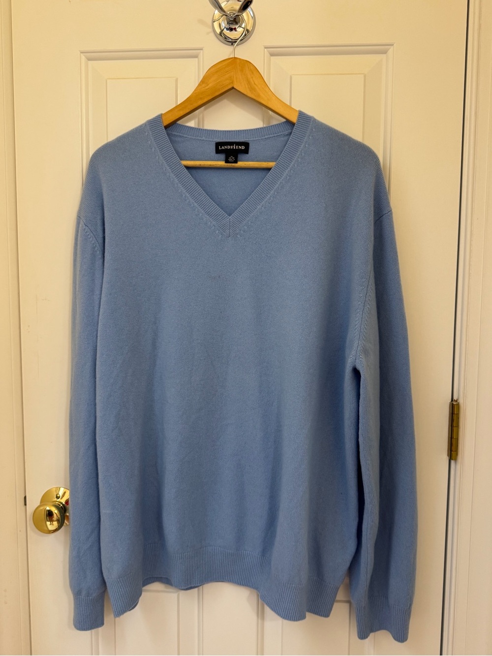 Lands' End Men's V‑Neck Sweater in Sky Blue